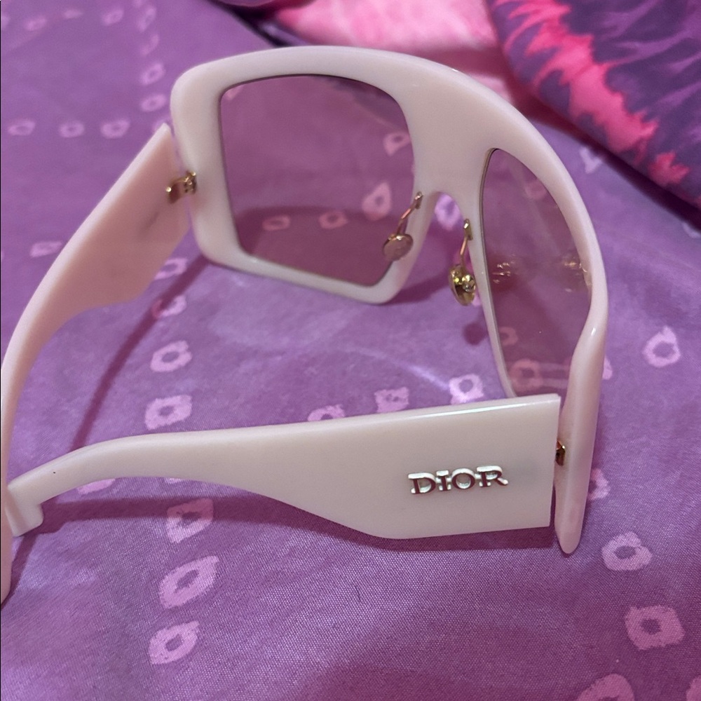 Dior Cream Square Sunglasses - Picture 2 of 4